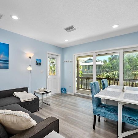 Dog Friendly Loft Steps From Beach With Gas Barbecue Grill And Upstairs Deck! New Smyrna Beach Ngoại thất bức ảnh
